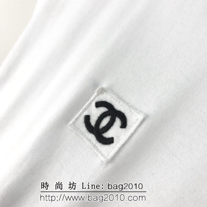 Chanel香奈兒 19ss早春新款短袖 胸口小logo 簡約百搭款 定制原版純棉面料 高版本三標齊 情侶款  ydi2016